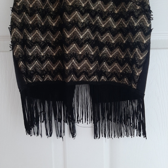 Charlotte Russe NWT Sleeveless Tassled Vest - Picture 5 of 9